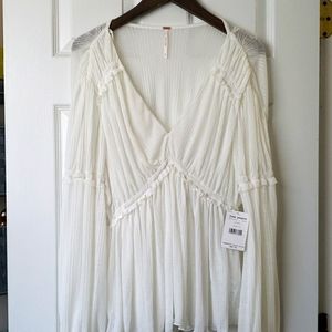 NWT Free People balloon sleeve top
